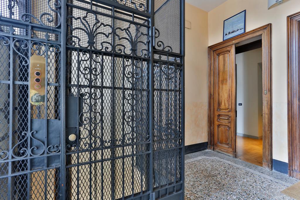 Maison B Bed & Breakfast Turin Bagian luar foto