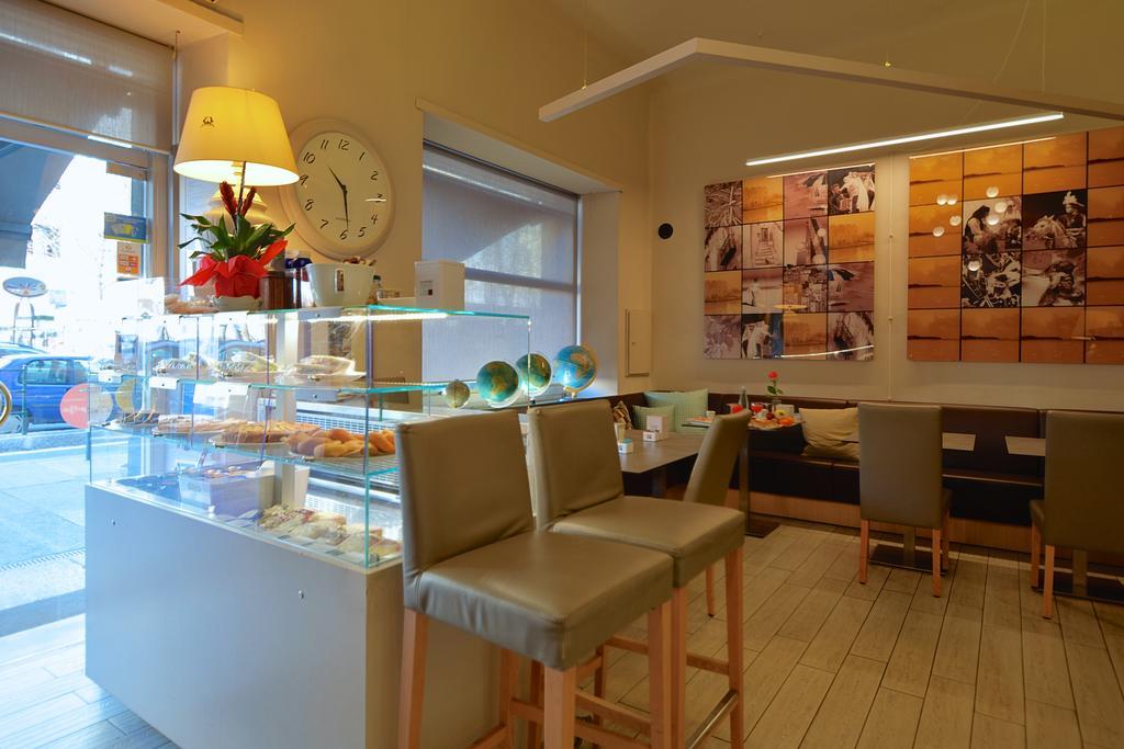 Maison B Bed & Breakfast Turin Bagian luar foto
